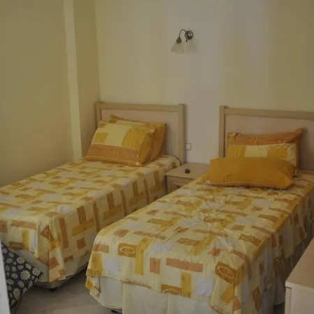 Luxury In Gold City *