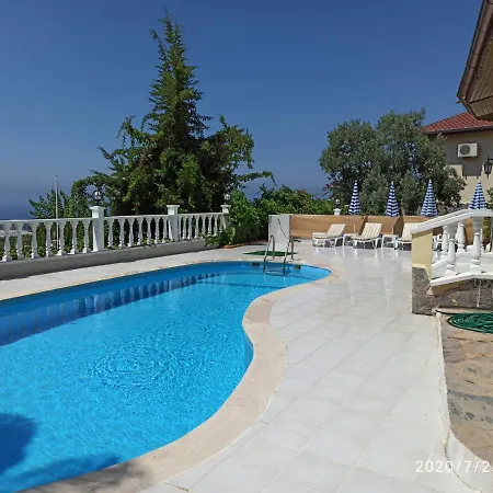 Luxury In Gold City Villa