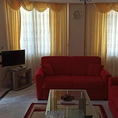 Luxury In Gold City Villa