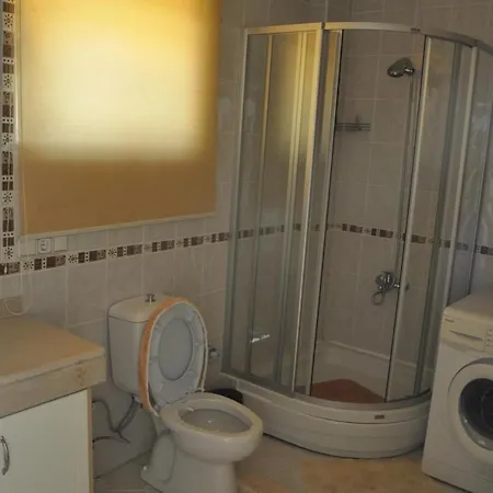 Luxury In Gold City