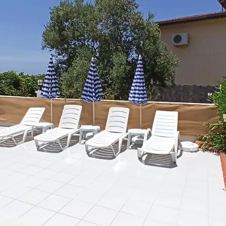 Luxury In Gold City Villa Alanya