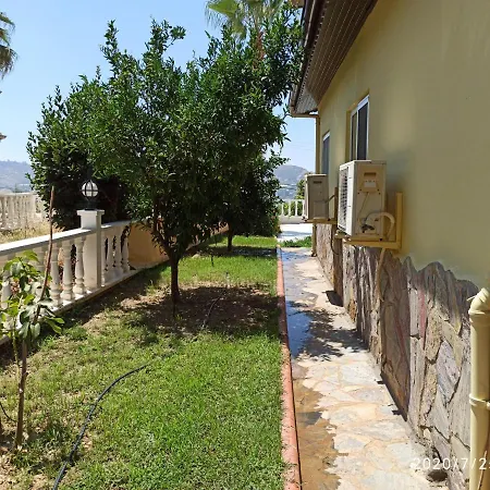 Luxury In Gold City Villa Alanya
